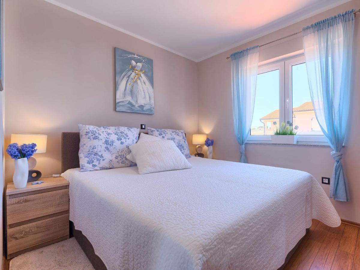 Holiday Home Villa Valentina By Interhome Loborika Zewnętrze zdjęcie